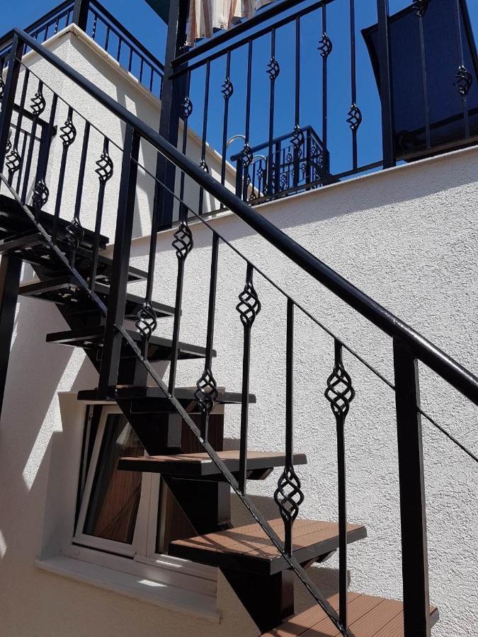 Sunshine Apartment With Private Pool And Parking Kotor Exteriör bild