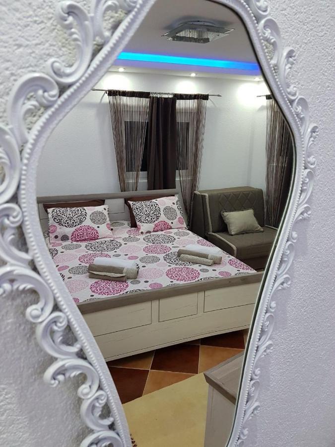 Sunshine Apartment With Private Pool And Parking Kotor Exteriör bild