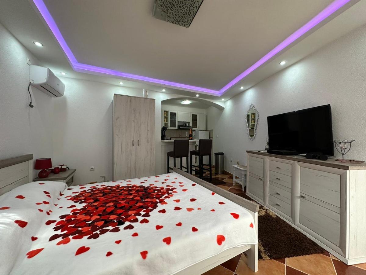Sunshine Apartment With Private Pool And Parking Kotor Exteriör bild